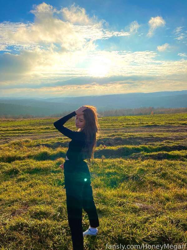 Honeymegan - Fansly - 13 Sep, 2023