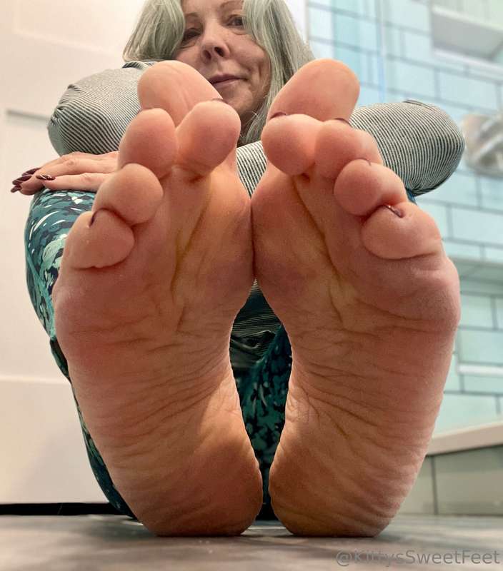 Be careful, These feet are addictive  5