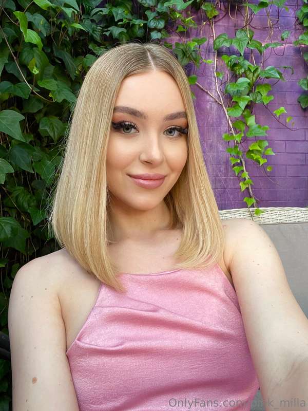 is it true that men like the color pink on a girl? 💕 write, ..