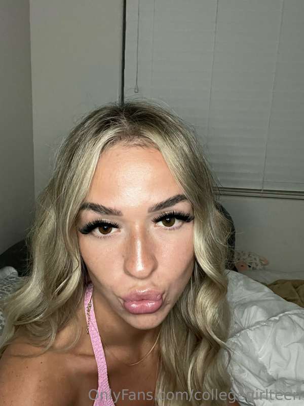 I get horny when you message me daddy🍆😏🔞