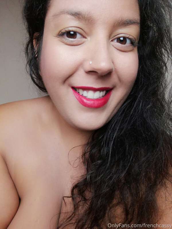 shooting Maison !!!! partie 1
vous aimez mon sourire?

love .. 16