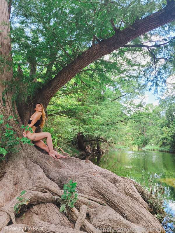 Zoebytheriver - Fansly - 06 Sep, 2021