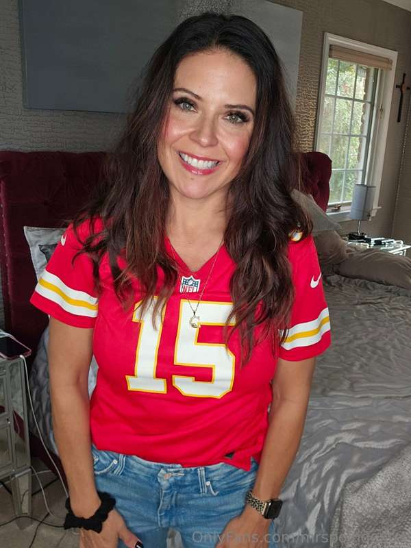 (Swipe right!) Your halftime show. I haven't gotten sex in a..