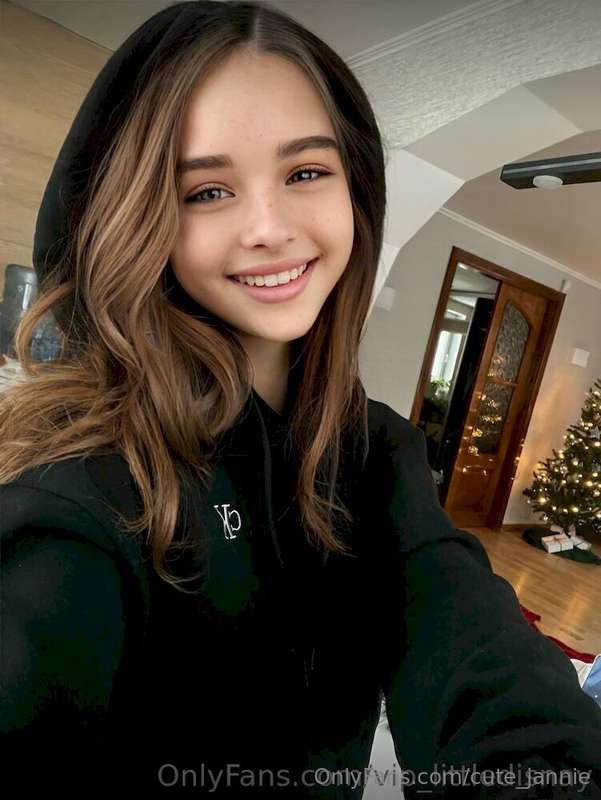 🔥𝐅𝐑𝐄𝐄🔥𝐅𝐑𝐄𝐄🔥𝐅𝐑𝐄𝐄🔥This innocent cutie @vip_littledisnay loves ..