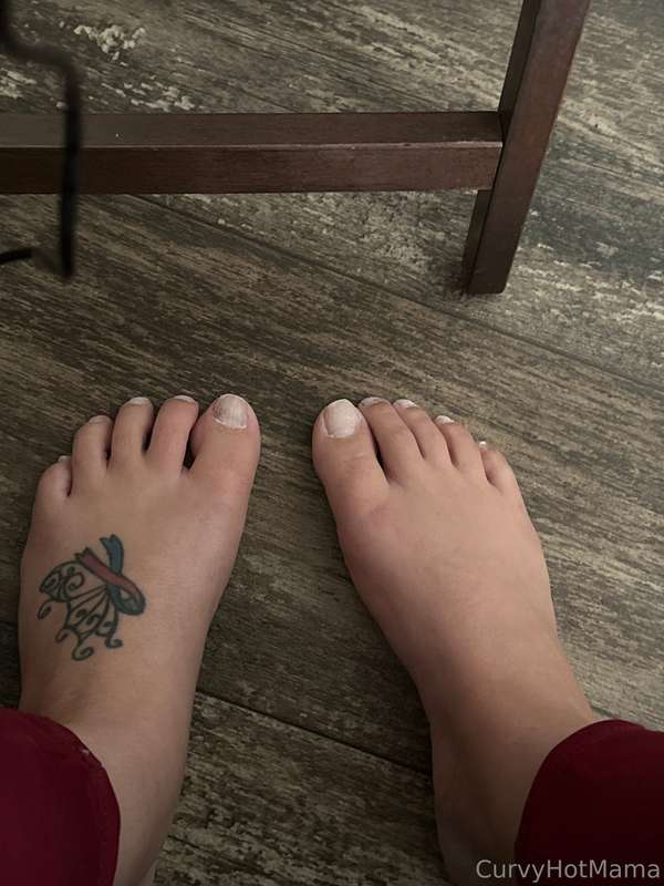 Time to redo my toes!