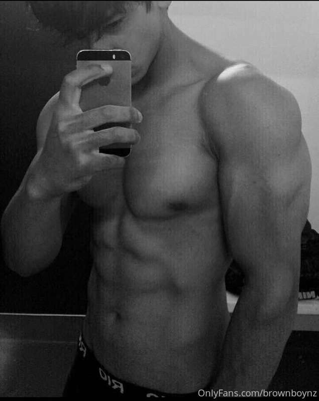 Brownboynz - Onlyfans - 24 Mar, 2021