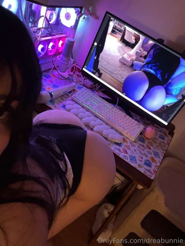 pics you'd randomly get sent if u were my bf 🎀