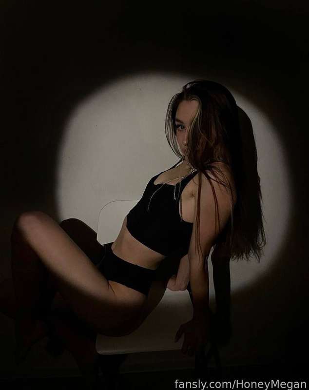 Honeymegan - Fansly - 19 Oct, 2023
