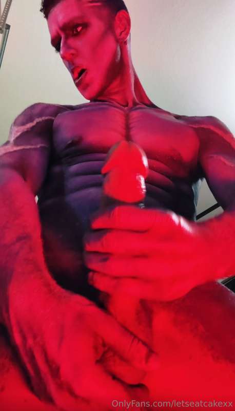 PAINT THE TOWN REDFREE VIP EXCLUSIVEI just sent all my VIP M.. 4