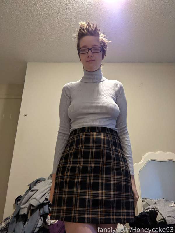 Honeycake93 - Fansly - 15 Nov, 2021