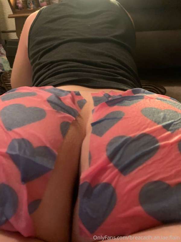 Trying a butt mask for the first time 🤣🤣🤣
