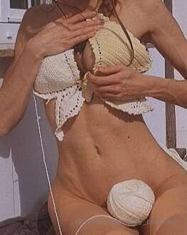 Amo tenerte conmigo en este ratito 🧶 me gusta tu compañía ☀️.. 3