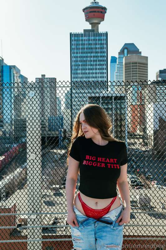 insane new photo shoot 🔥 @em.reidxo for the pics i won’t pos.. 2