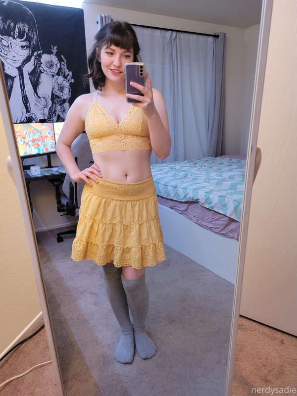 I used to be too scared to wear yellow, but I'm starting to .. 5
