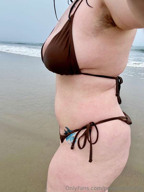 I'm going to start collecting bikinis. 👙 2