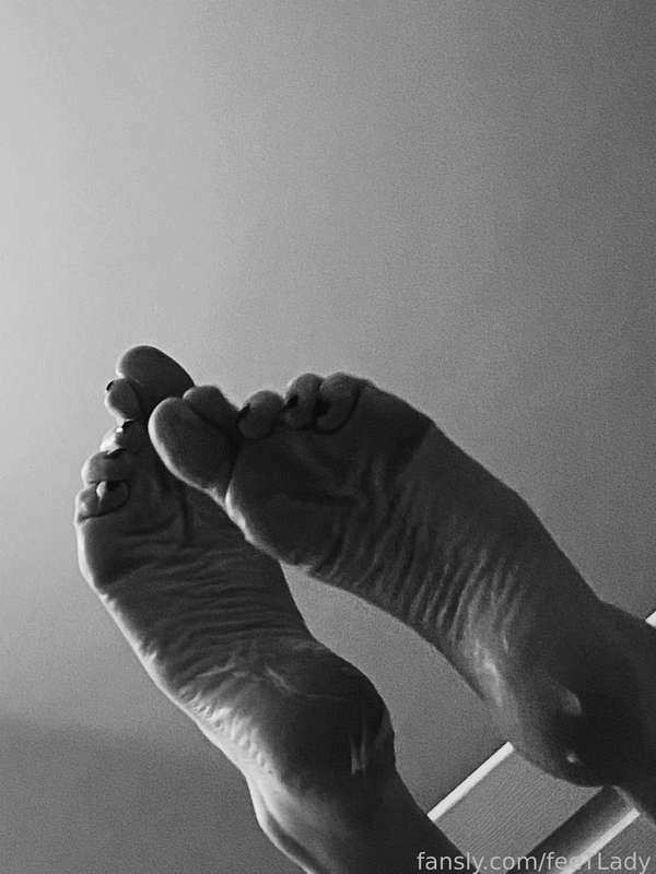 Feetlady - Fansly - 05 Mar, 2023 1