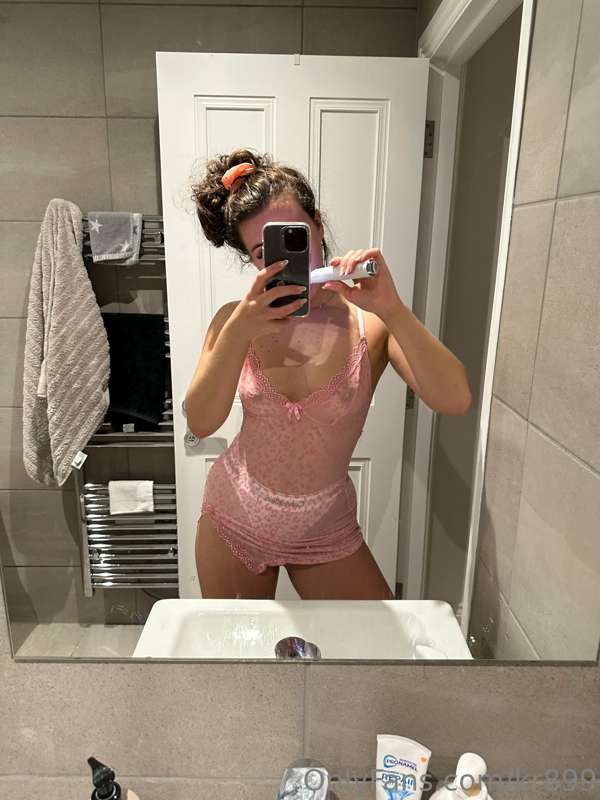 Come tap this?😉😉😉 5