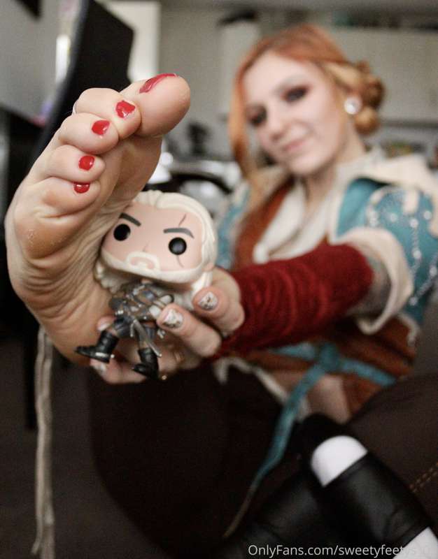 Do I have any fans of the Witcher on here ? 😏🔥

Let Triss Me.. 5