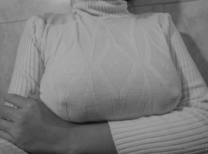 Spoil me and make me know I’m your priority, that really tur..