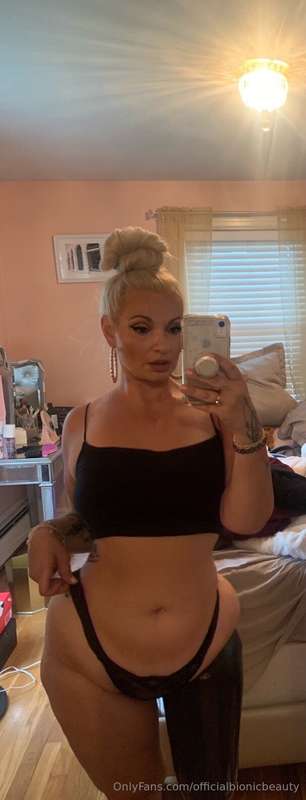 Bionicbeautybaddie - Onlyfans - 20 Nov, 2024 1