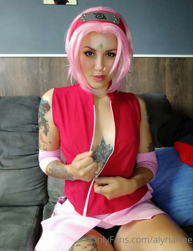 Ohayooo!!!🔥
Sakura cosplay
