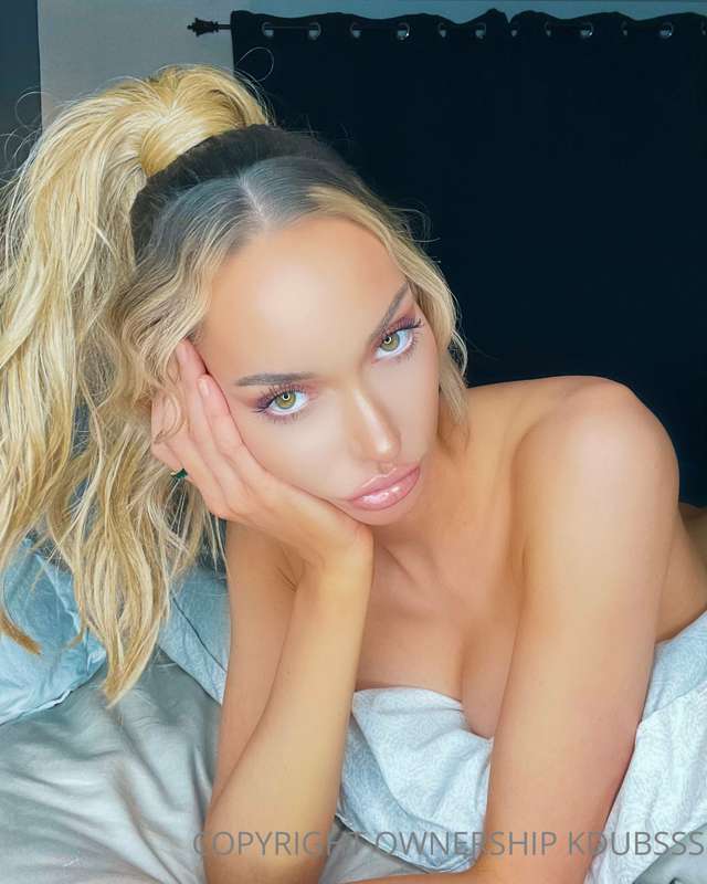 These eyes make you feel some type of way 🤤