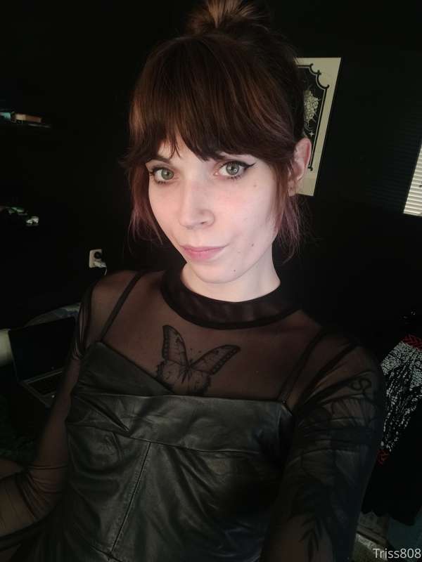 Hi qts! 

Just want to wish you all a happy new year and bes.. 3