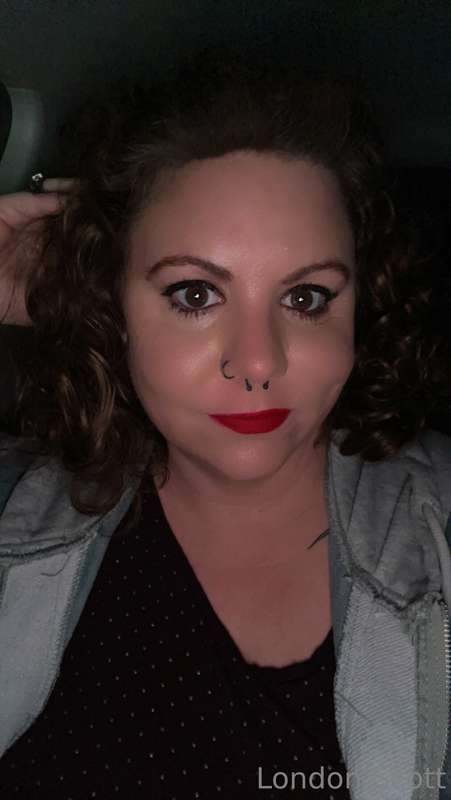 Good morning babe!!!! 💋 $5 COCK RATINGS through Easter weeke..