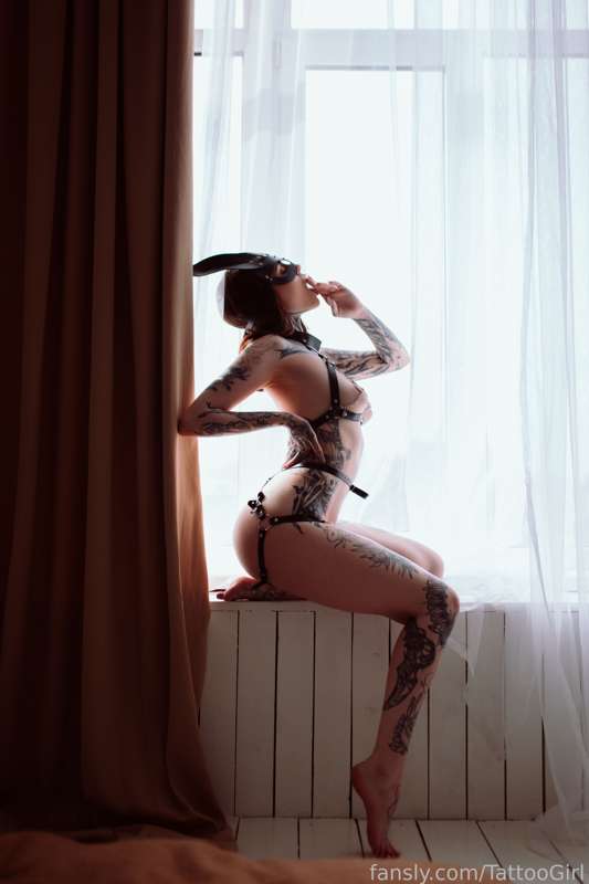Tattoogirl - Fansly - 22 Apr, 2022 2