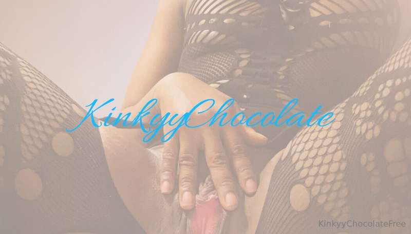 Wet Ass/Tits/Pussy/Face Bath Scenes 🫠💦 @KinkyyChocolate 🤤😈