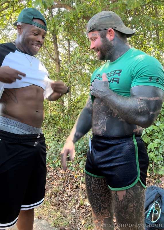 I’ve got 4 insanely hot videos with this mega stud 🥵 3 slopp.. 1
