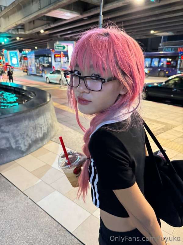 Do my glasses suit me? 🤓 2