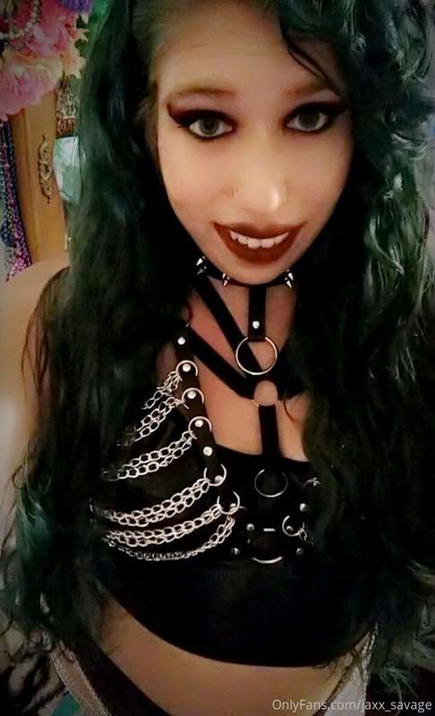 I want to be a slave I want to be your master🖤 chains and wh.. 4