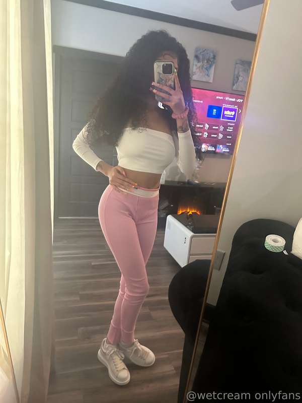been out of town sorry 🌴💦💦 🦶🏽🦶🏽 14