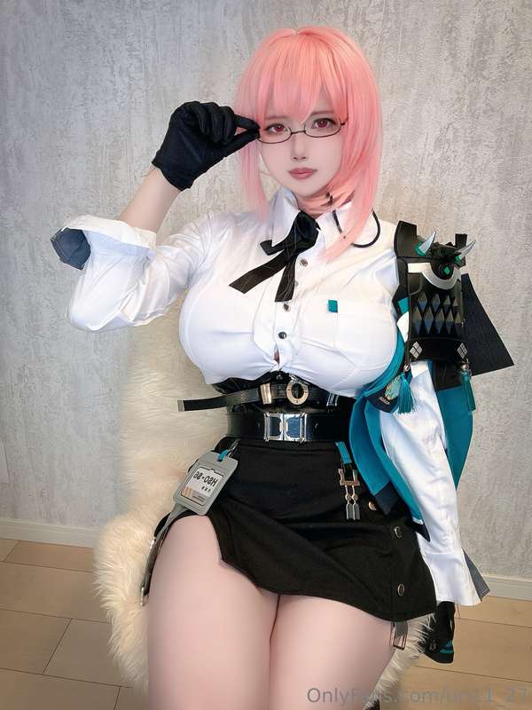 Would you like to bury your face in my thigh?My dear    Clou..