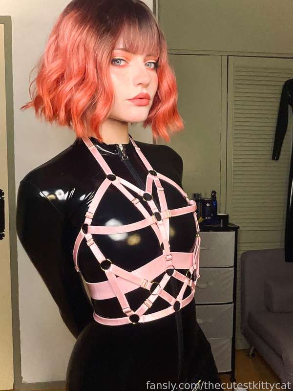Thecutestkittycat - Fansly - 13 May, 2025 39