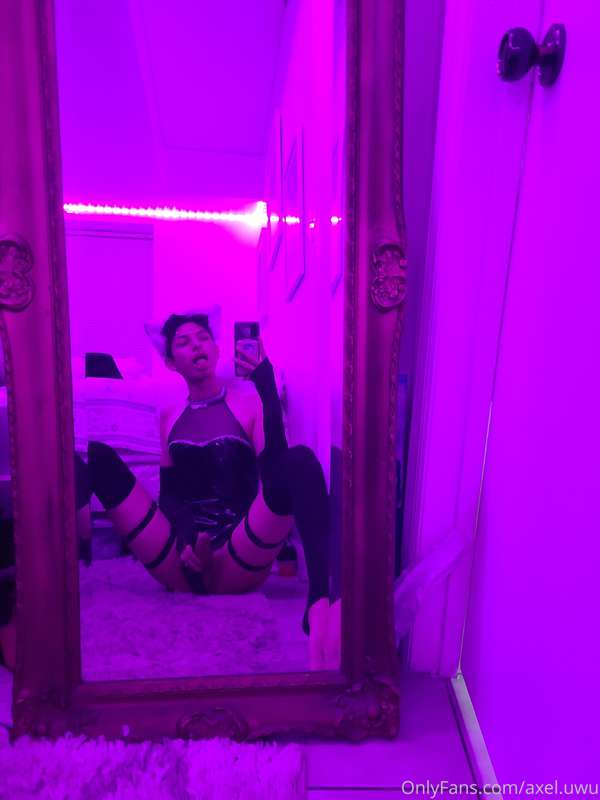 Felt a lot more horny than I thought i would in this 1