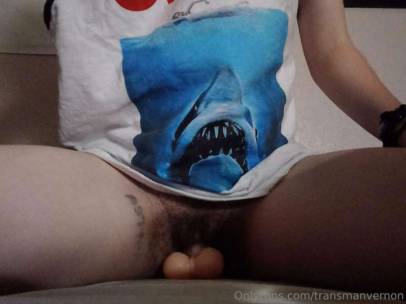 Gimme a dollar and I'll sharpie your name onto my thigh <3