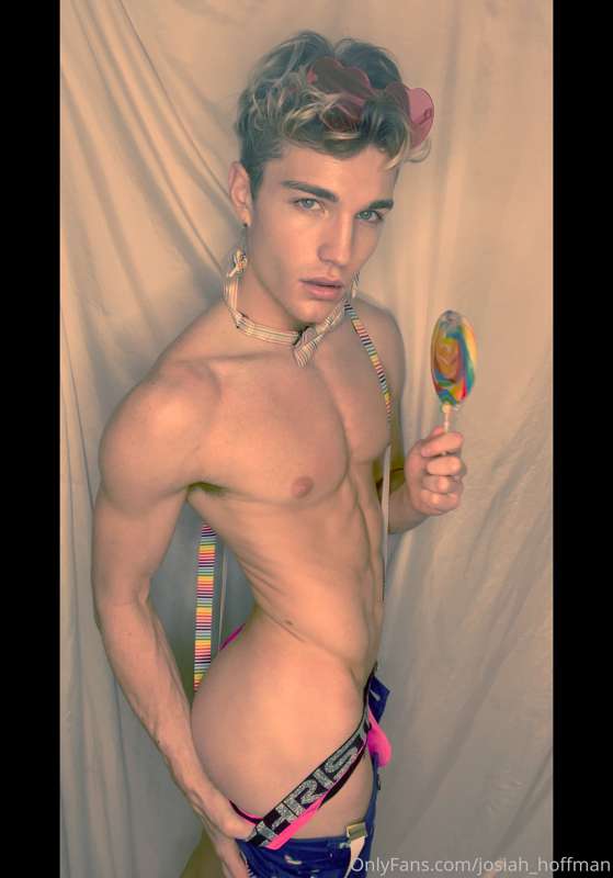 It’s edible 😈🍭 7