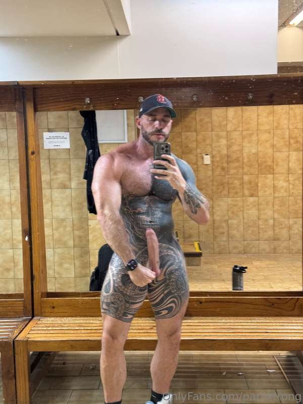 It’s gym time .. look at the last one 😈 1