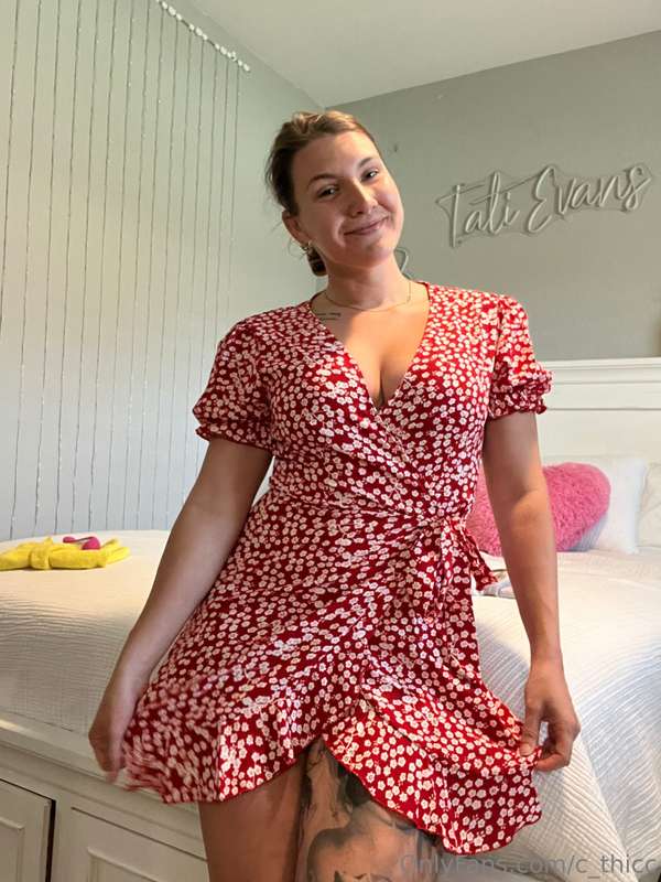 Should I wear more dresses? 👀