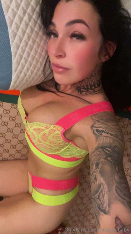 Un petit selfie 📷🩷Avant un moment excitant 🍑🍑💦💦😘🩷