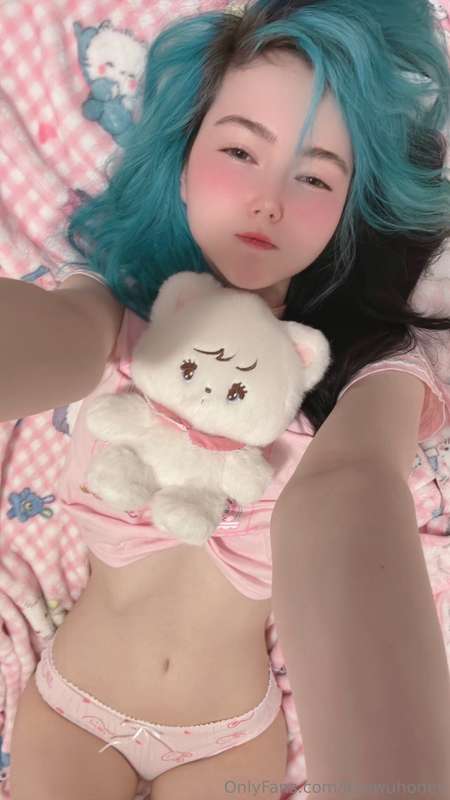 Bedtime, nya~! Join me in my cozy cute blankets, you look li.. 1