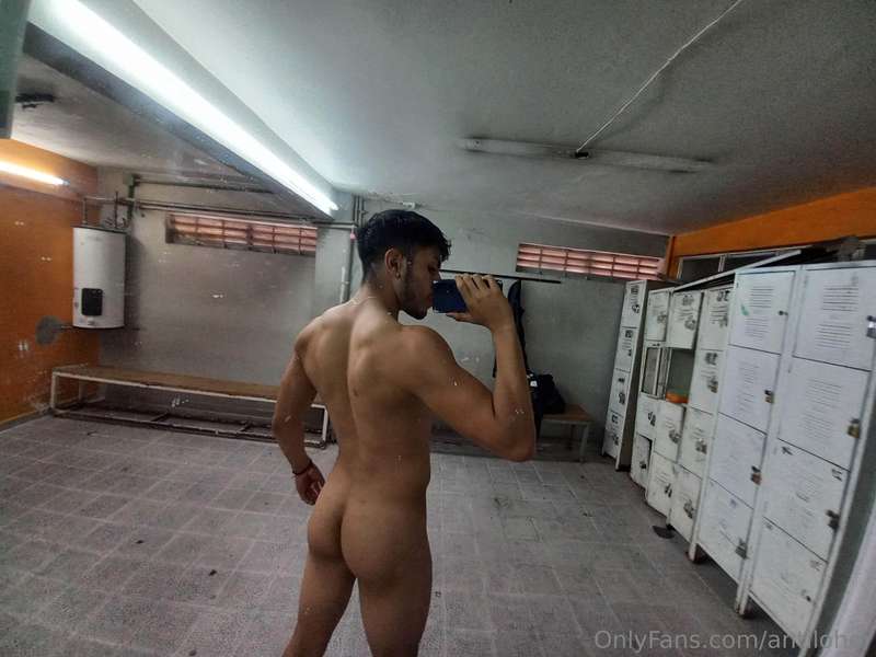 Siempre me dicen q tengo muy buen cul0 pa nomas ser act 🤔