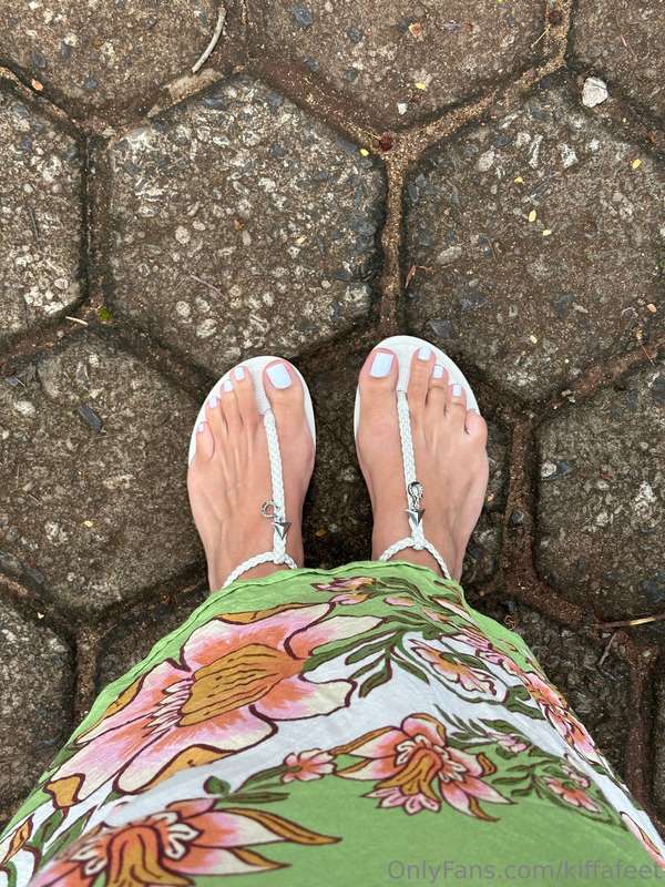 New white toes available for customs and videochat  1