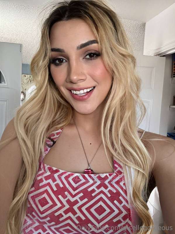 Love being a blonde 💕🙈