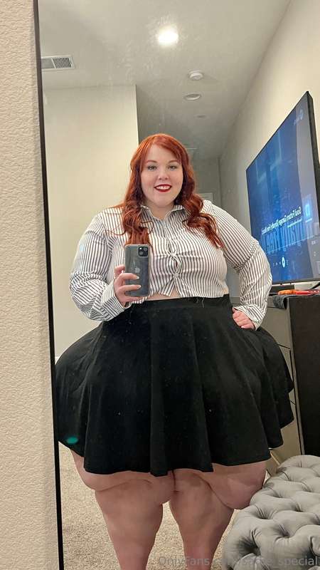 Getting ready for our Valentine's dinner, I wanted to snap s.. 11