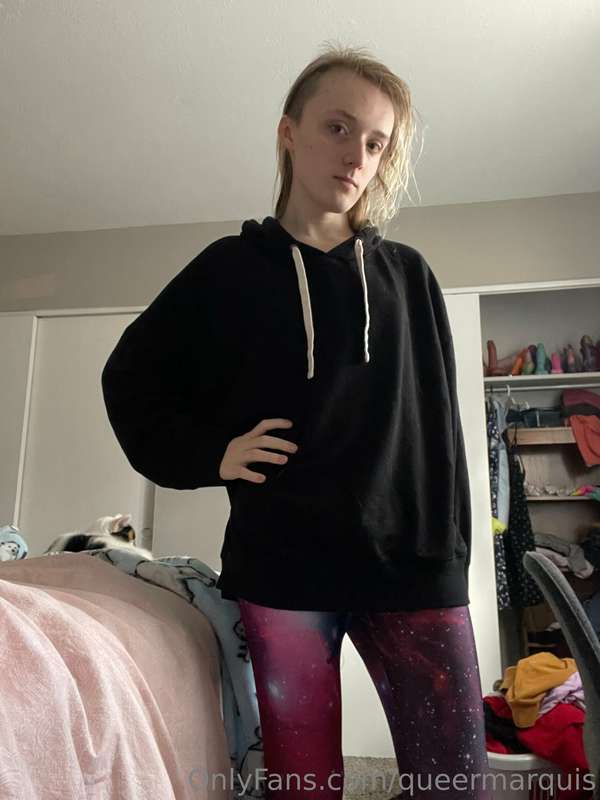 Today’s outfit! Hoping it’ll help me realize that my ass is .. 4