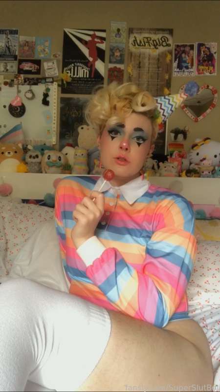 Superslutboi - Fansly - 17 Oct, 2021 10