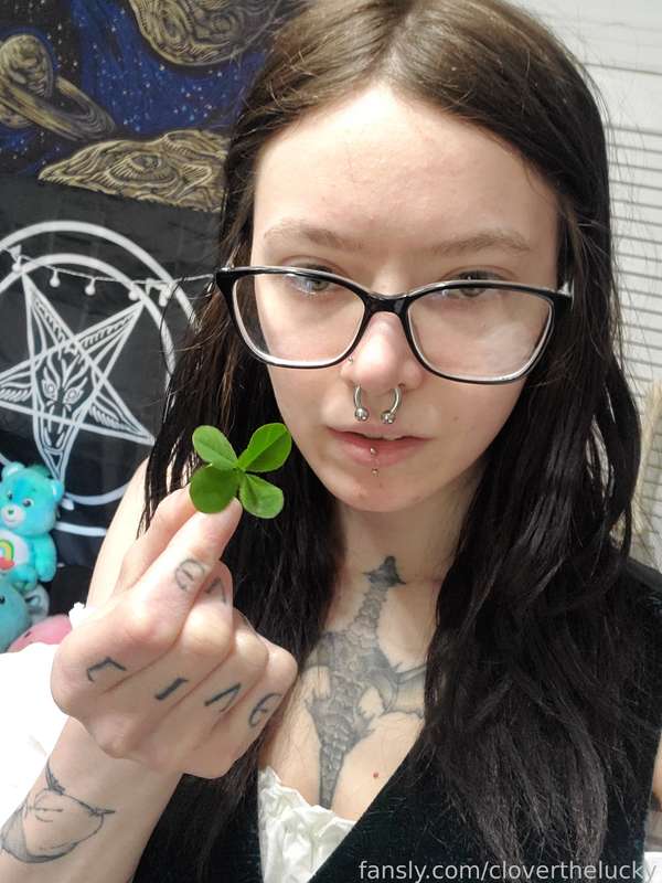 Cloverthelucky - Fansly - 17 Apr, 2023 3